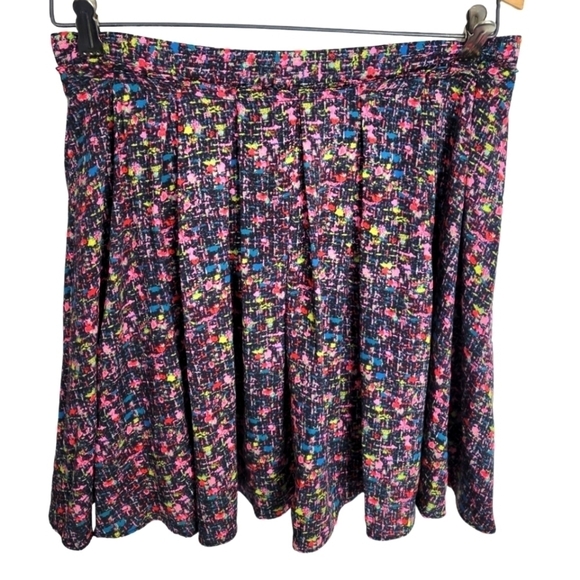 Collective Concepts Dresses & Skirts - Collective Concepts Abstract Neon Print Mini Pleat Skirt, size large